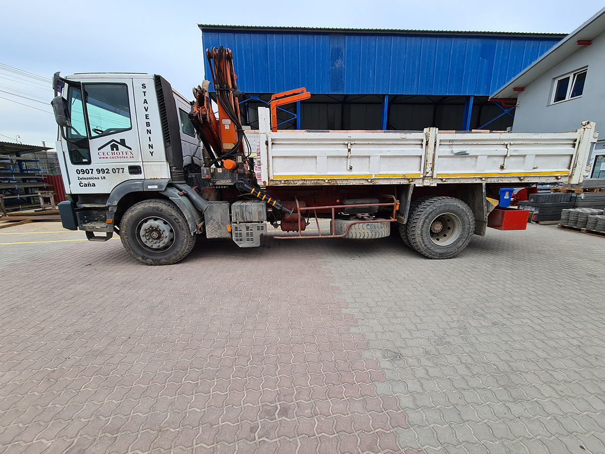 Iveco s hydraulickou rukou